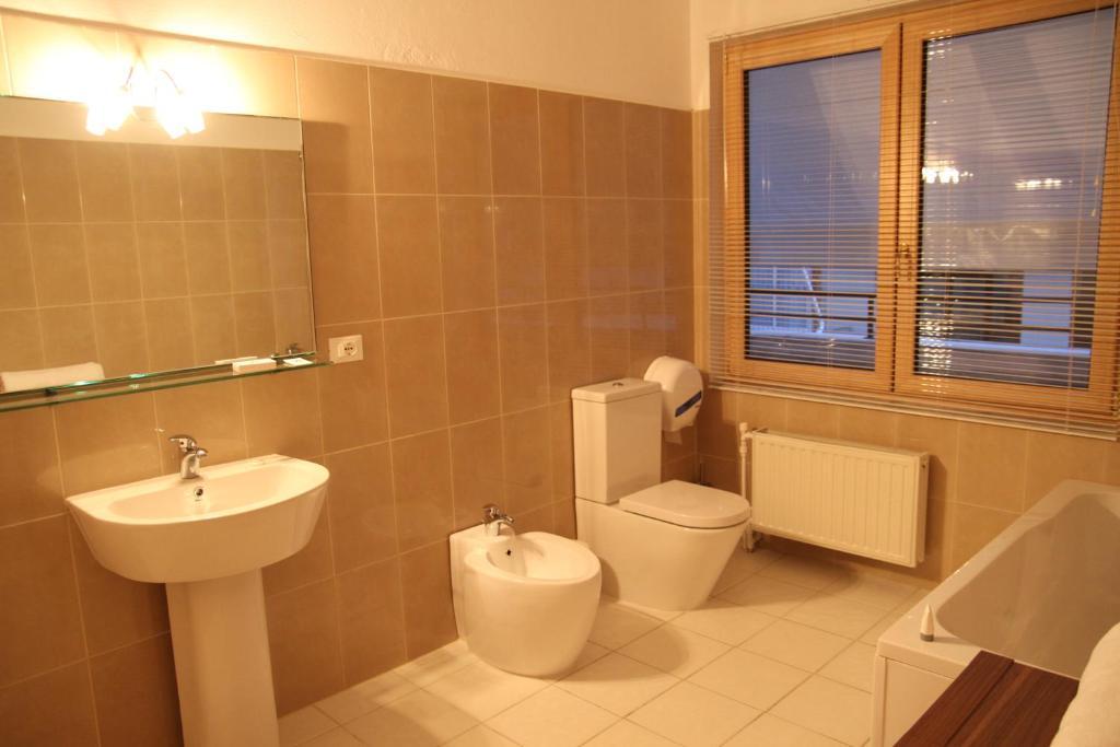 Hotel De Paris Tirana Zimmer foto