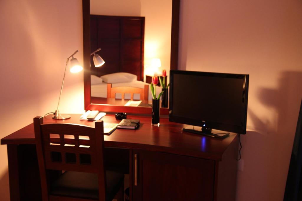 Hotel De Paris Tirana Zimmer foto